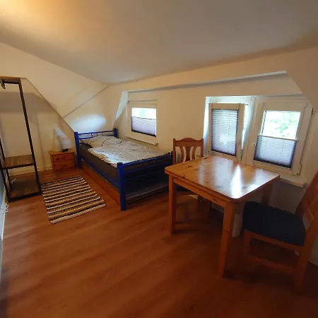 Pensionat Haltestelle - Private Zimmervermietung Mueritz *