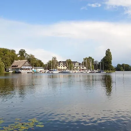 Pensionat Haltestelle - Private Zimmervermietung Mueritz