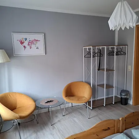 Pensionat Haltestelle - Private Zimmervermietung Mueritz Röbel