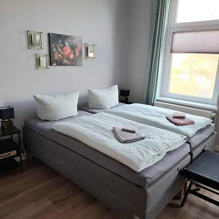 Haltestelle - Private Zimmervermietung Mueritz *