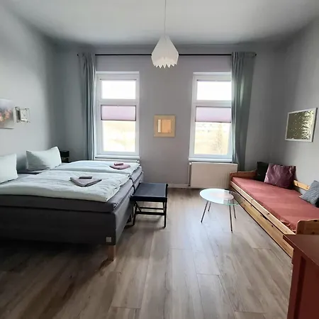 Pensionat Haltestelle - Private Zimmervermietung Mueritz